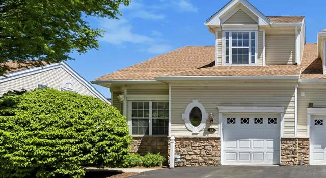 Photo of 32 Dresner Cir, Upper Chichester, PA 19061