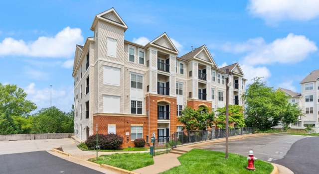 Photo of 11320 Aristotle Dr Unit 4-305, Fairfax, VA 22030
