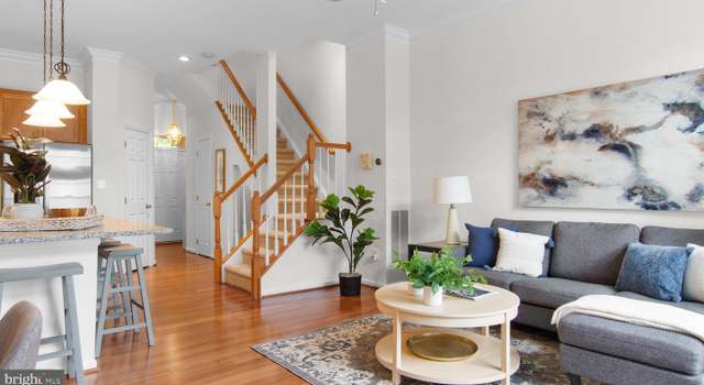 Photo of 20351 Vermeer St, Ashburn, VA 20147