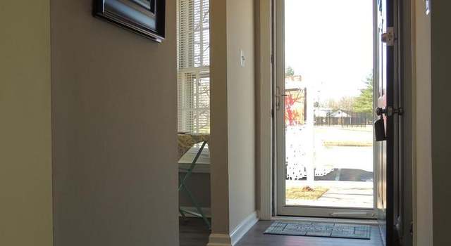 Photo of 10650 Meadow Grove Ct, Manassas, VA 20109