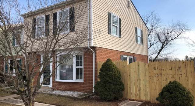 Photo of 10650 Meadow Grove Ct, Manassas, VA 20109