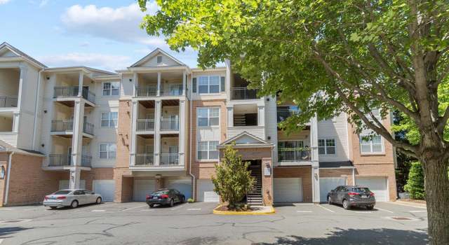 Photo of 12120 Garden Ridge Ln #302, Fairfax, VA 22030