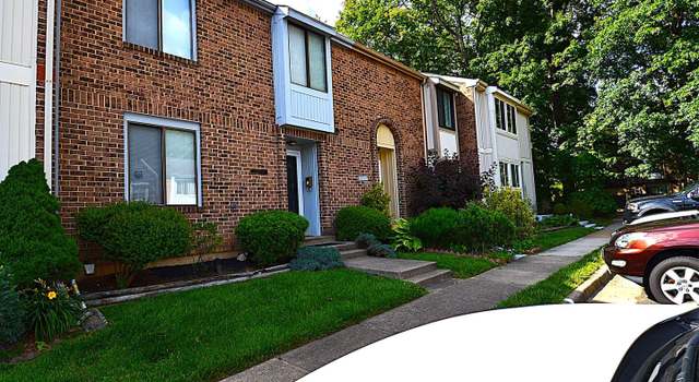 Property at 8712 Ridge Hollow Ct, Springfield, VA 22152, 3 beds, 3.5 baths