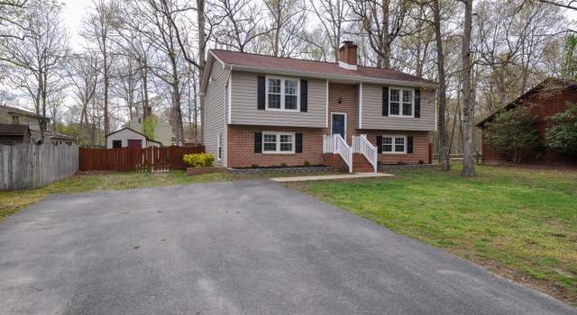 Photo of 208 Pleasants Dr, Fredericksburg, VA 22407