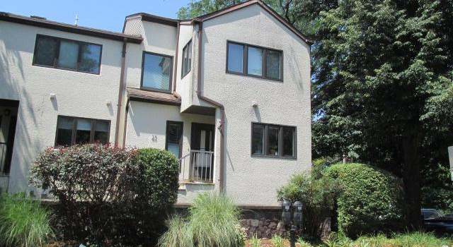 Photo of 41 Lambert Ln, Lambertville, NJ 08530