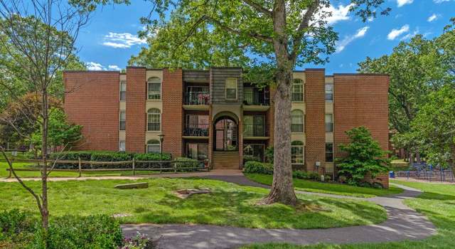 Photo of 3328 Woodburn Village Dr #14, Annandale, VA 22003