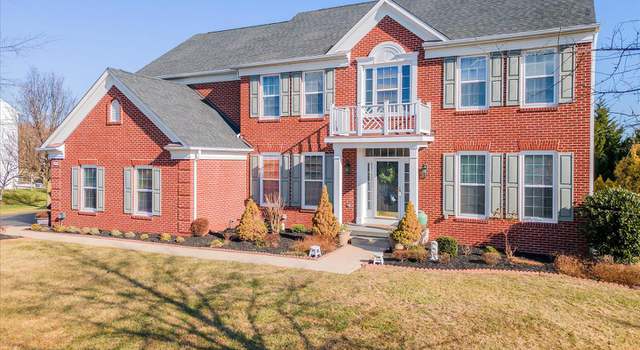 Photo of 43930 Middlesex Dr, Chantilly, VA 20152