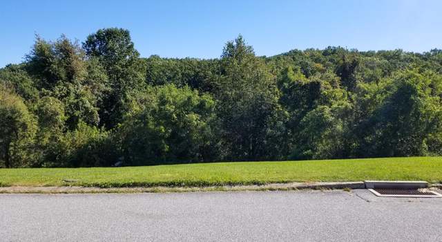 Photo of 35 Percheron Dr, York, PA 17406