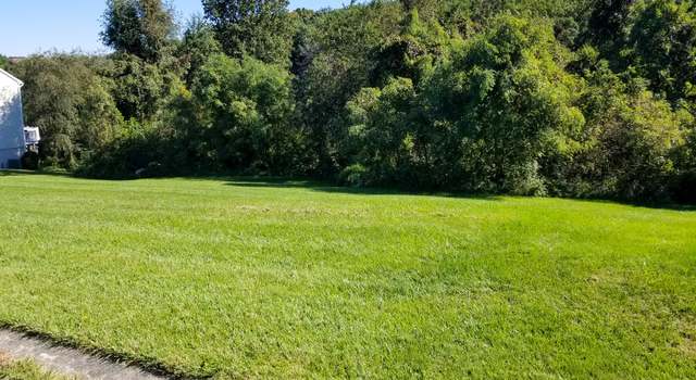 Photo of 35 Percheron Dr, York, PA 17406