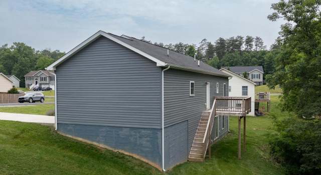 Photo of 33 Sinker Dr, Inwood, WV 25428