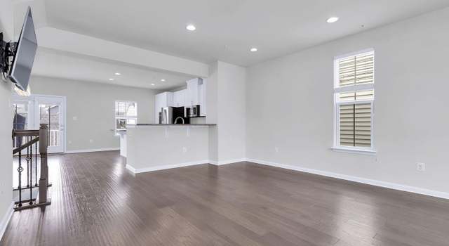 Photo of 1208 Younkins Dr, Brunswick, MD 21716