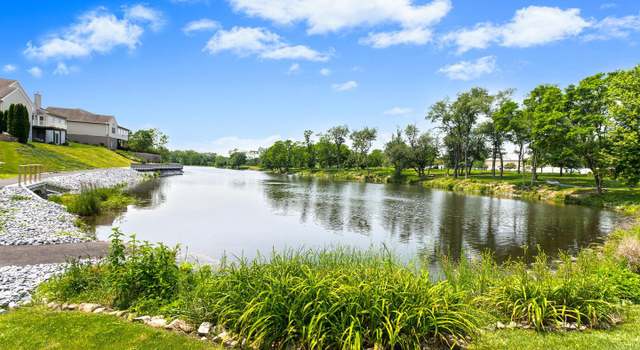 Photo of 857 Water Edge Ct, Lebanon, PA 17046