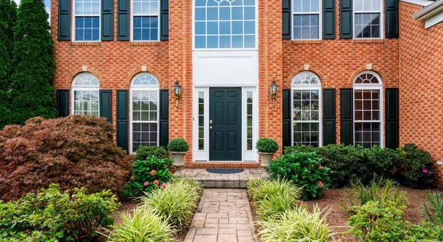 Photo of 36331 Dwyer Ct, Round Hill, VA 20141