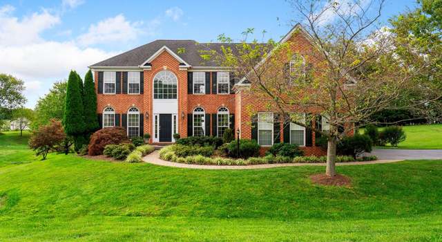 Photo of 36331 Dwyer Ct, Round Hill, VA 20141