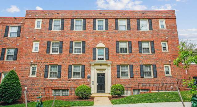 Photo of 2015 37th St SE #301, Washington, DC 20020