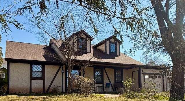 Photo of 1024 Lakeview Ter, Pennsburg, PA 18073