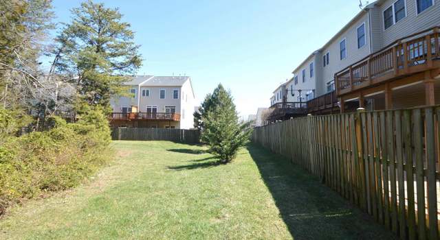 Photo of 25852 Commons Sq, Chantilly, VA 20152