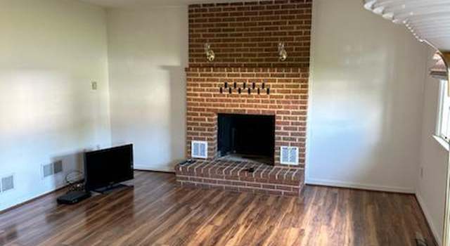 Photo of 415 Elrock Dr, Chambersburg, PA 17201
