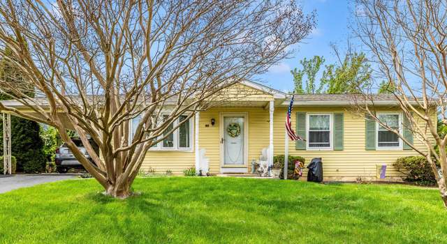 Photo of 1341 Cedarwood Dr, Hagerstown, MD 21742