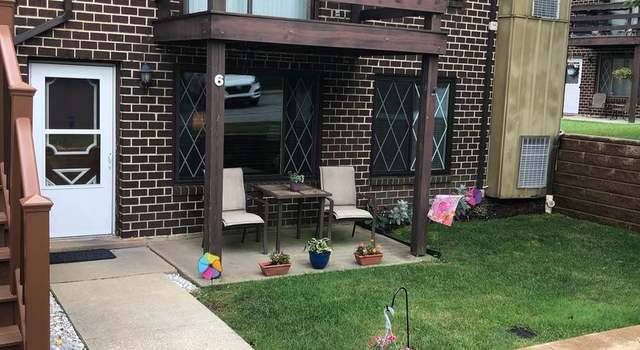 Photo of 5200 Hilltop Dr Unit V6, Brookhaven, PA 19015