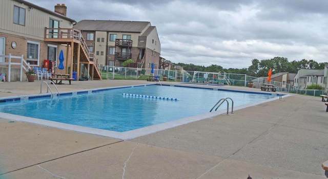 Photo of 5200 Hilltop Dr Unit V6, Brookhaven, PA 19015