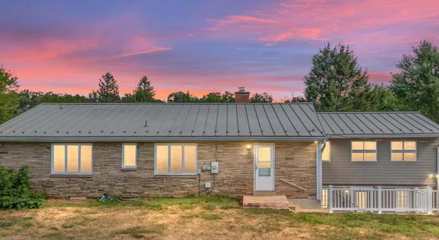 Photo of 225 S Main St, Edinburg, VA 22824