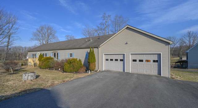 Photo of 707 Sunshine Dr, Oakland, MD 21550