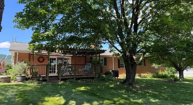 Photo of 1793 N Hayfield Rd, Winchester, VA 22603