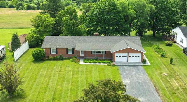 Photo of 1793 N Hayfield Rd, Winchester, VA 22603