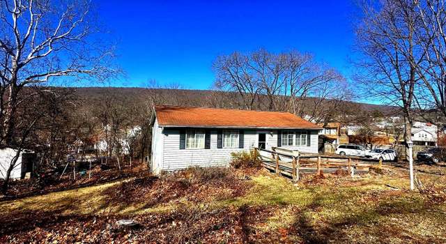 Photo of 13515 Primrose St, Cumberland, MD 21502
