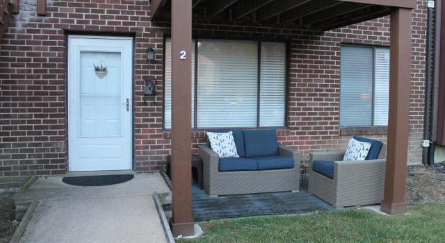 Photo of 5200 Hilltop Dr Unit D-2, Brookhaven, PA 19015