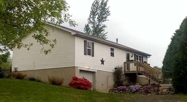 Photo of 1004 Horseman Dr, Auburn, PA 17922