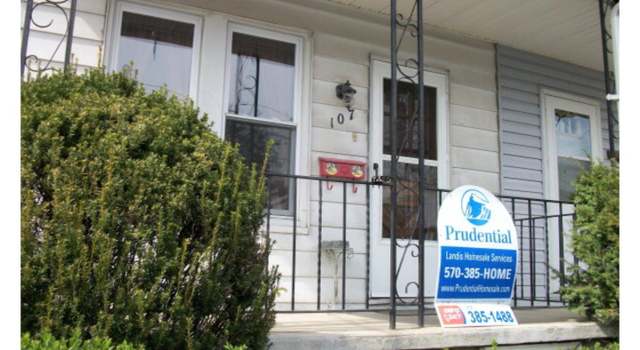 Photo of 107 E Liberty St, Schuylkill Haven, PA 17972