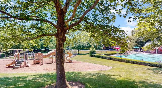 Photo of 2209 Independence St, Frederick, MD 21702