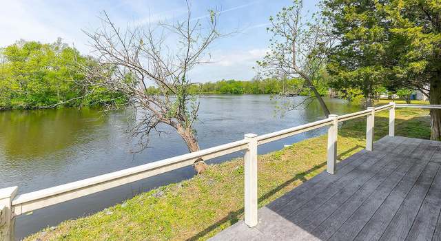 Photo of 8 Island Rd, Bridgeport, NJ 08014