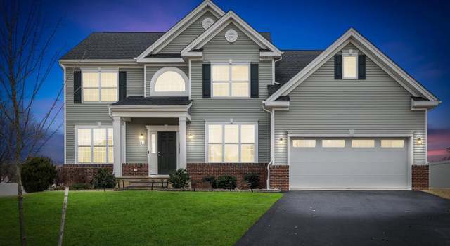 Photo of 41 Stoneham Rd, Ewing, NJ 08638