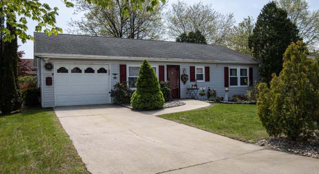 Photo of 216 Laurel Ct, Pine Grove, PA 17963