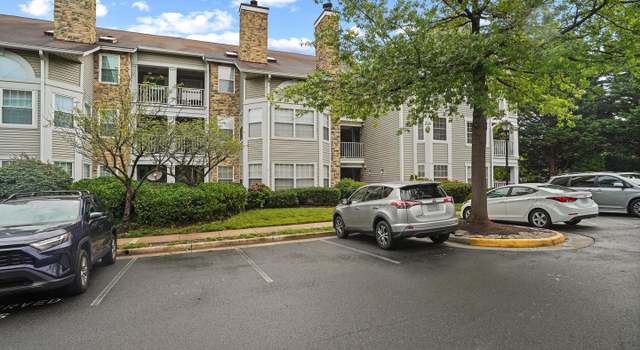 Photo of 5605 Willoughby Newton Dr #31, Centreville, VA 20120