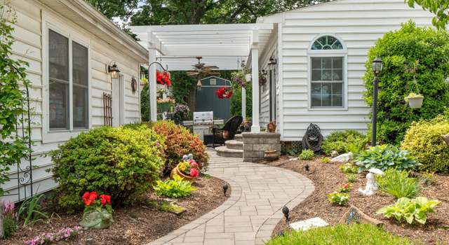 Photo of 760 Van Buren St, Herndon, VA 20170