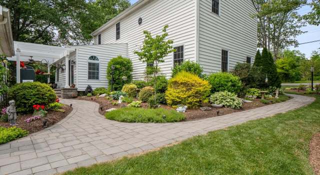 Photo of 760 Van Buren St, Herndon, VA 20170