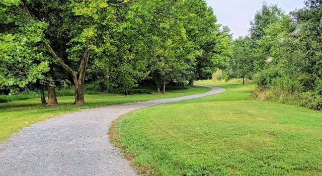 Photo of 31 Marian Ct, Sterling, VA 20165