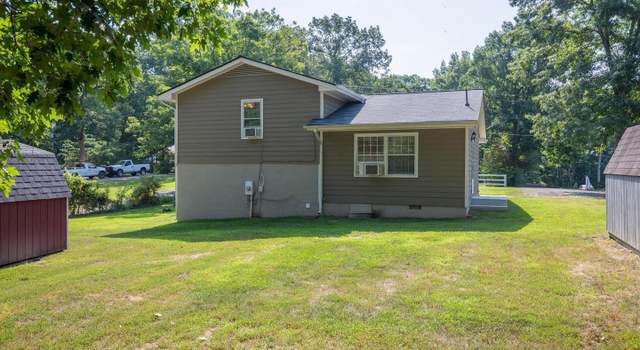 Photo of 484 Cropp Rd, Fredericksburg, VA 22406