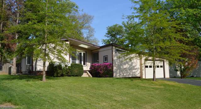 Photo of 11801 Cherry Grove Dr, Gaithersburg, MD 20878