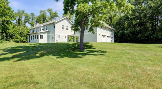 Photo of 7 Katie Ln, Carlisle, PA 17015