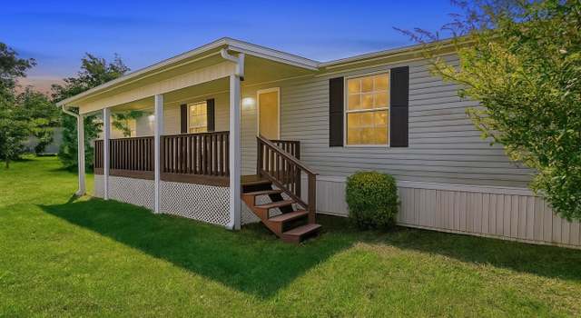 Photo of 35 Cedar St, Manchester, PA 17345