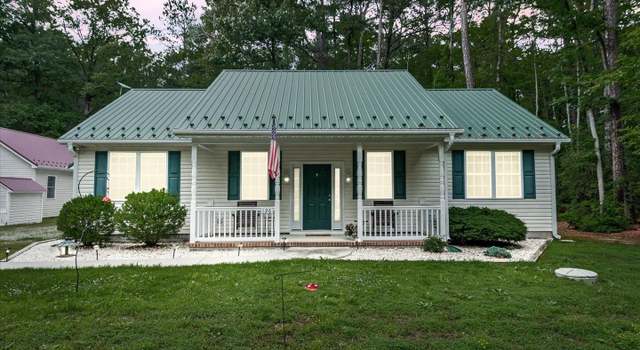 Photo of 126 Pioneer Trl, Hague, VA 22469