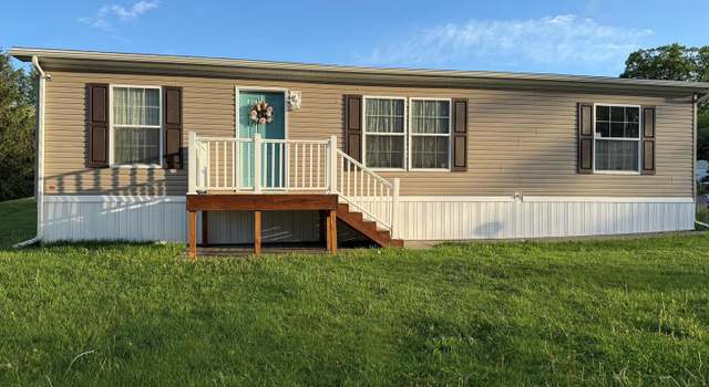 Photo of 215 Merry St, Hamburg, PA 19526