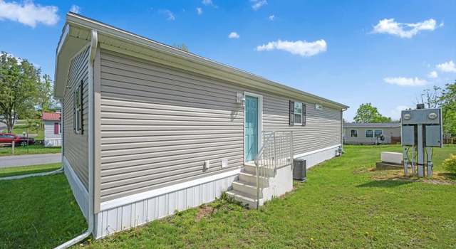 Photo of 215 Merry St, Hamburg, PA 19526
