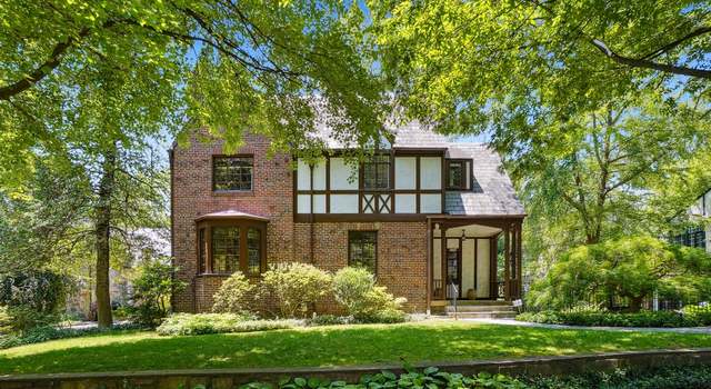 Photo of 5710 Warwick Pl, Chevy Chase, MD 20815