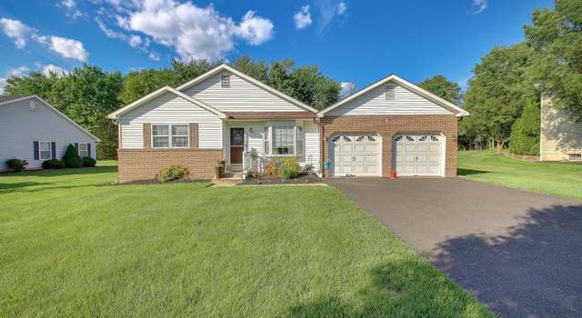 Photo of 903 Chatfield Rd, Warrington, PA 18976
